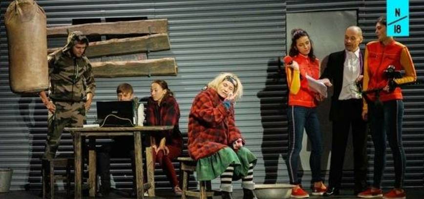 Spektaklis „Parazitai“