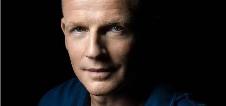 SVEČIAI. Fotografas Marius JOVAIŠA