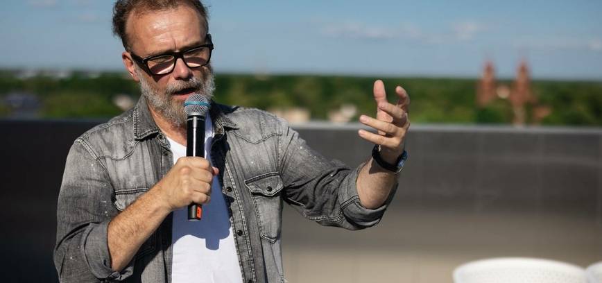 SVEČIAI. Japoniškojo Haiku pasaulis su Ryčiu Zemkausku