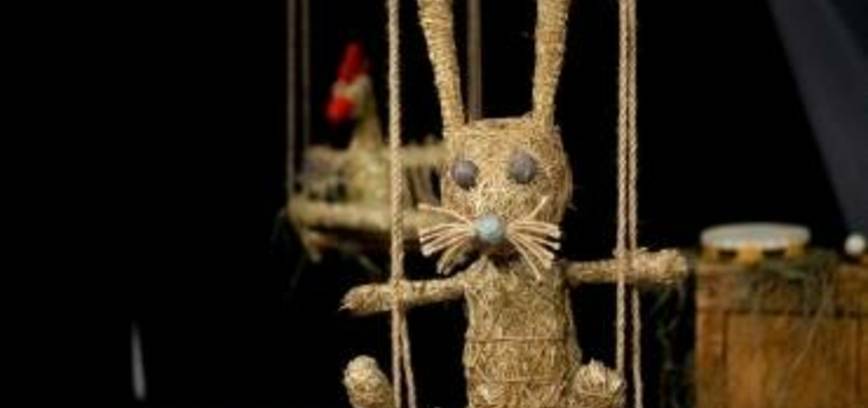 Spektaklis „Pasakų medis“ (rež. M. Bogomas) (11 val.)