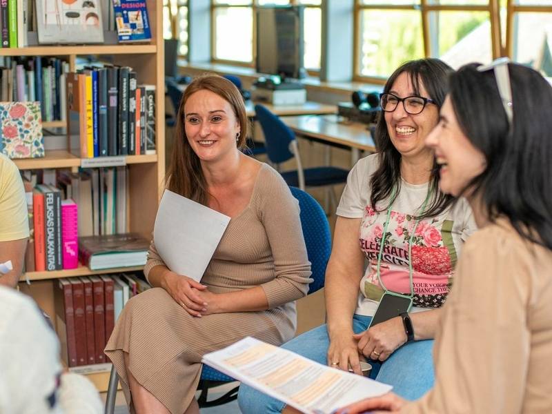 Angliškų pašnekesių klubas „Let's Talk“