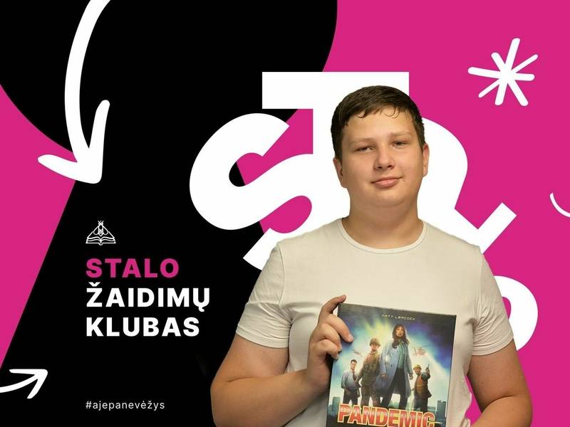 Stalo žaidimų klubas su Tomu