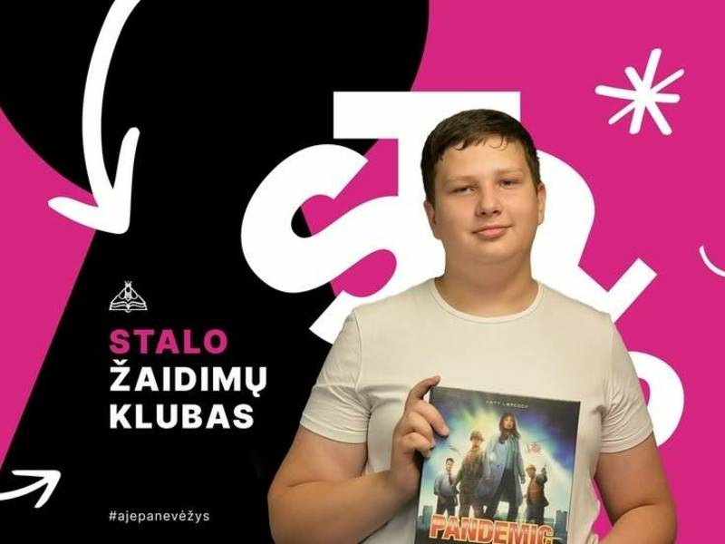 Stalo žaidimų klubas su Tomu
