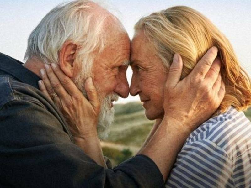 Kinas po atviru dangumi | SMĖLIS TAVO PLAUKUOSE