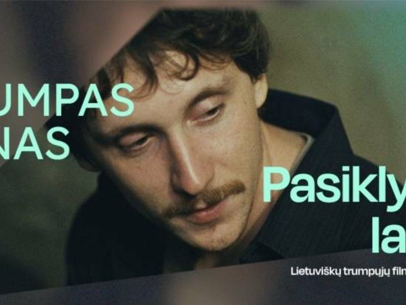 Kinas po atviru dangumi | TRUMPAS KINAS. PASIKLYDĘ LAIKE