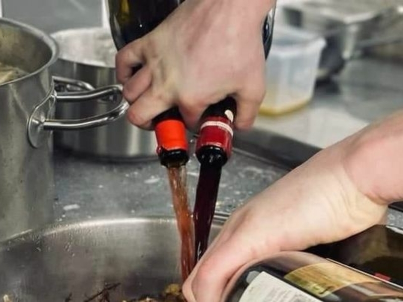 Kovo 8 X PRANCŪZIŠKA VAKARIENĖ