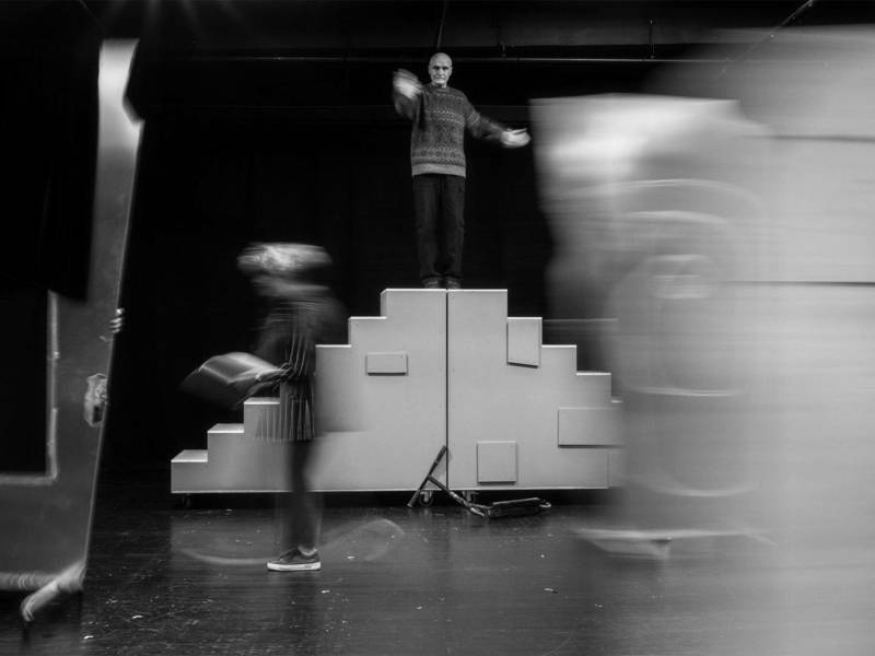 Spektaklio premjera „Šešėlių miestas“